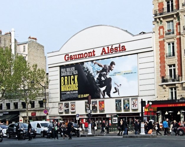 The_Gaumont_Cinema,_Alesia,_14th_Arrondissement,_Paris_April_2014