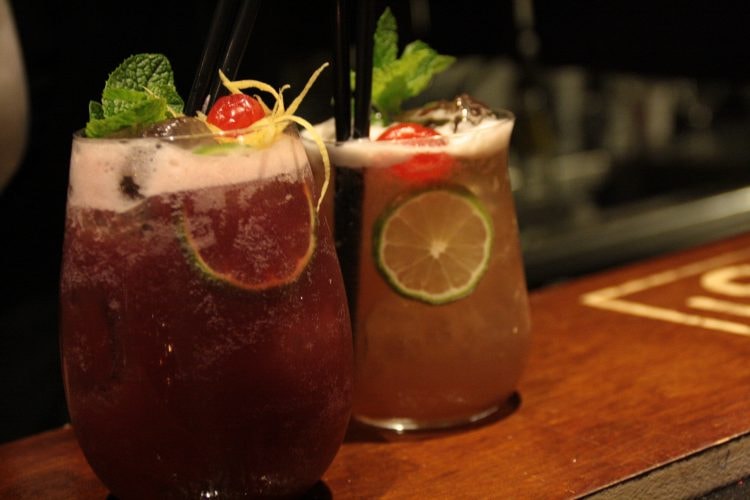 There are lots of cocktails to choose from © Quim Perelló