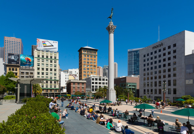 San Francisco - Union Square public park, Victory column centre.