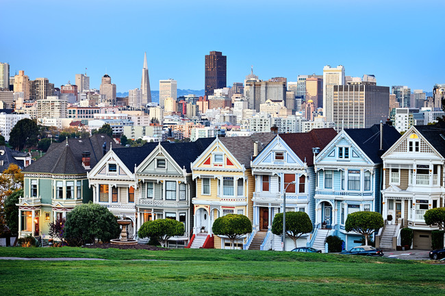 famous Alamo square