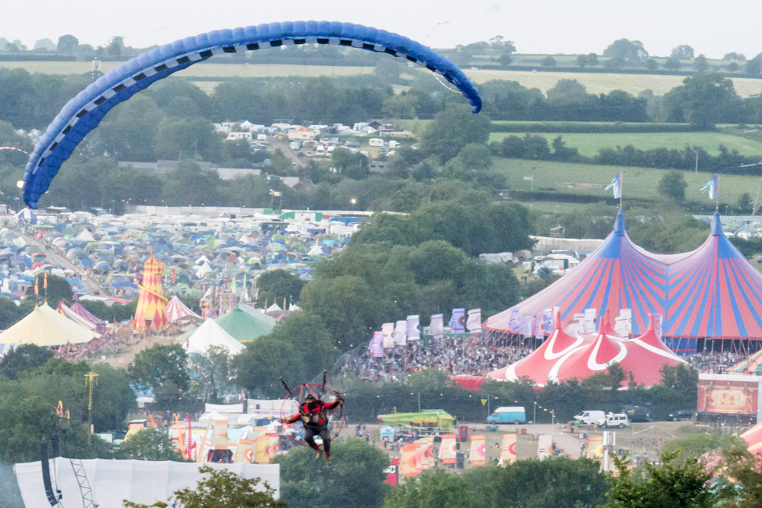 A man attempted to gatecrash the 2015 edition of the festival by flying over the wall in a light propeller-driven motorised aircraft