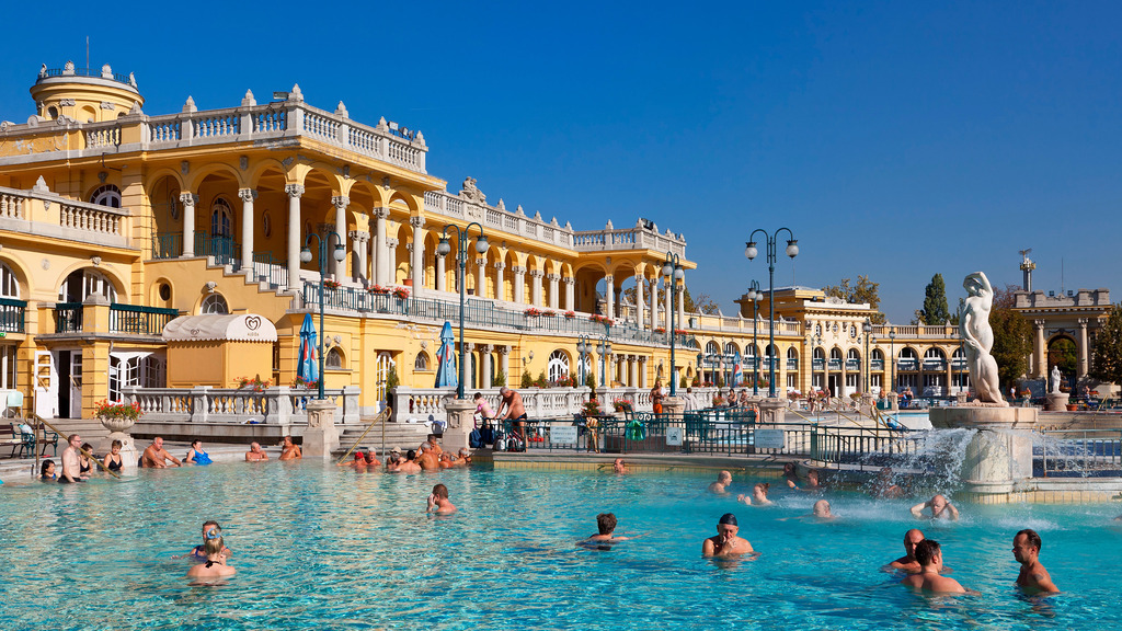 The 10 Best Experiences in Budapest