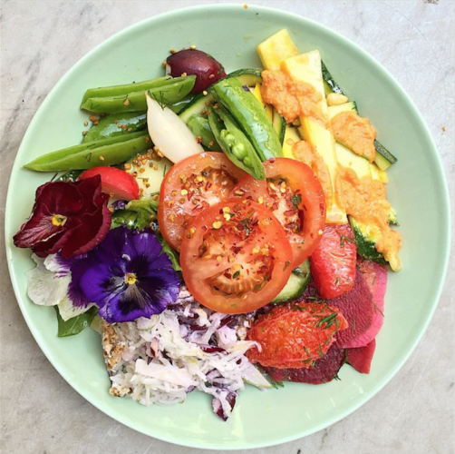 raw-press-salad-plate
