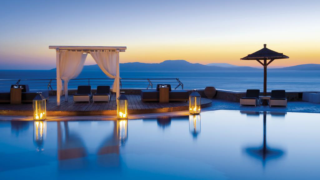 13 Perfect Romantic Hotels in Greece