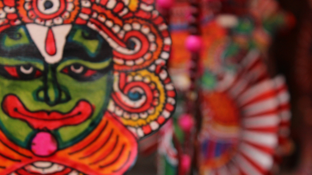 Experience India’s Diverse Arts and Crafts at these Places in New Delhi