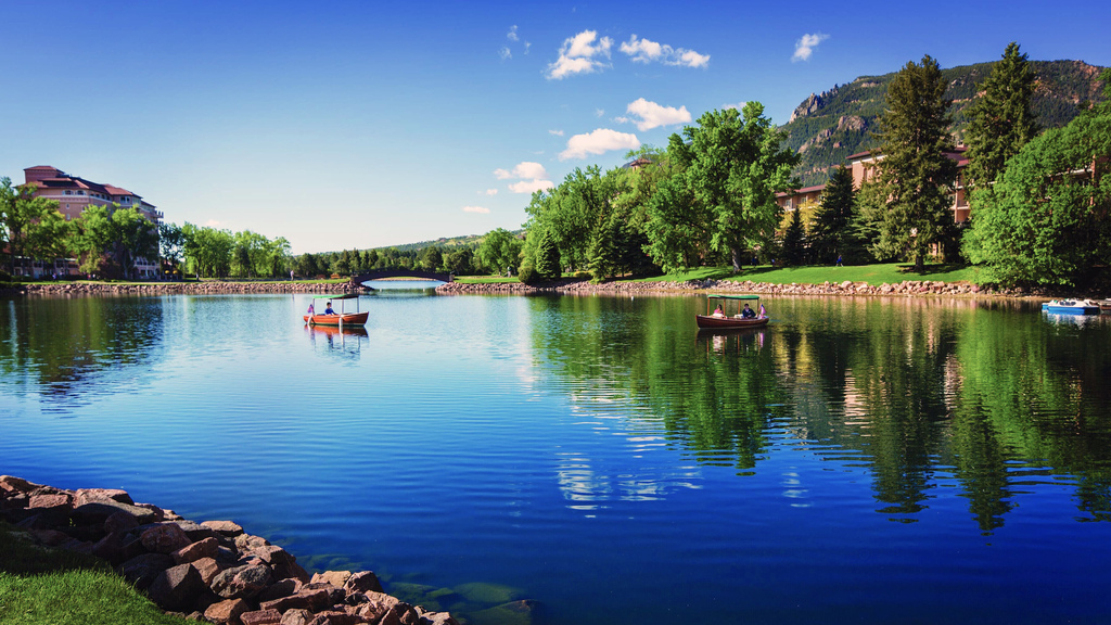 The Best Luxury Hotels to Book in Colorado Springs