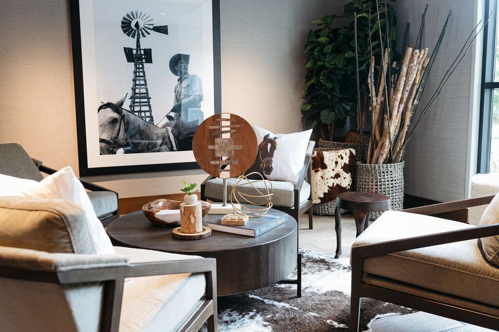 The Best Hotels to Book Near Adventureland, Iowa